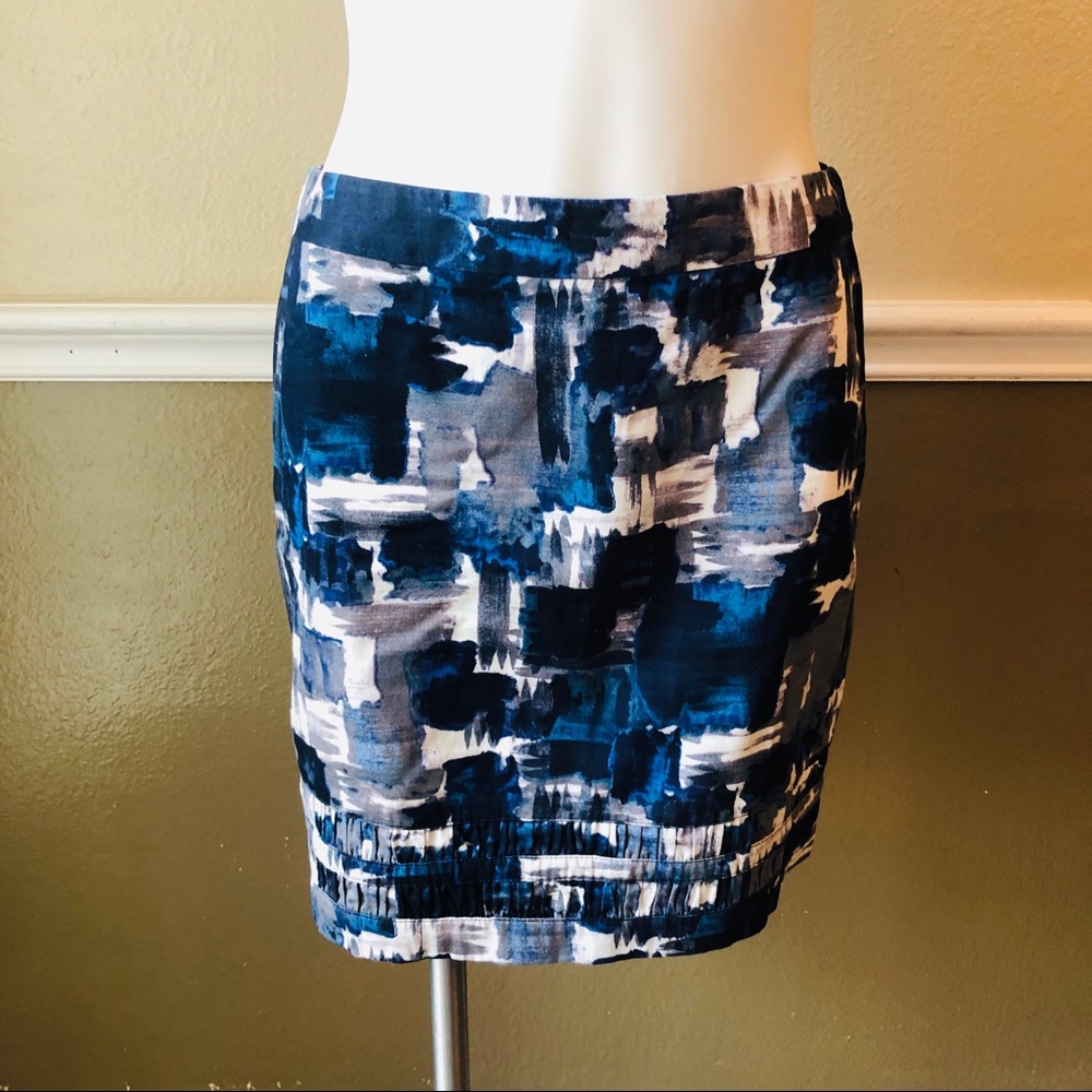 Loft blue and grey print skirt 4 petite